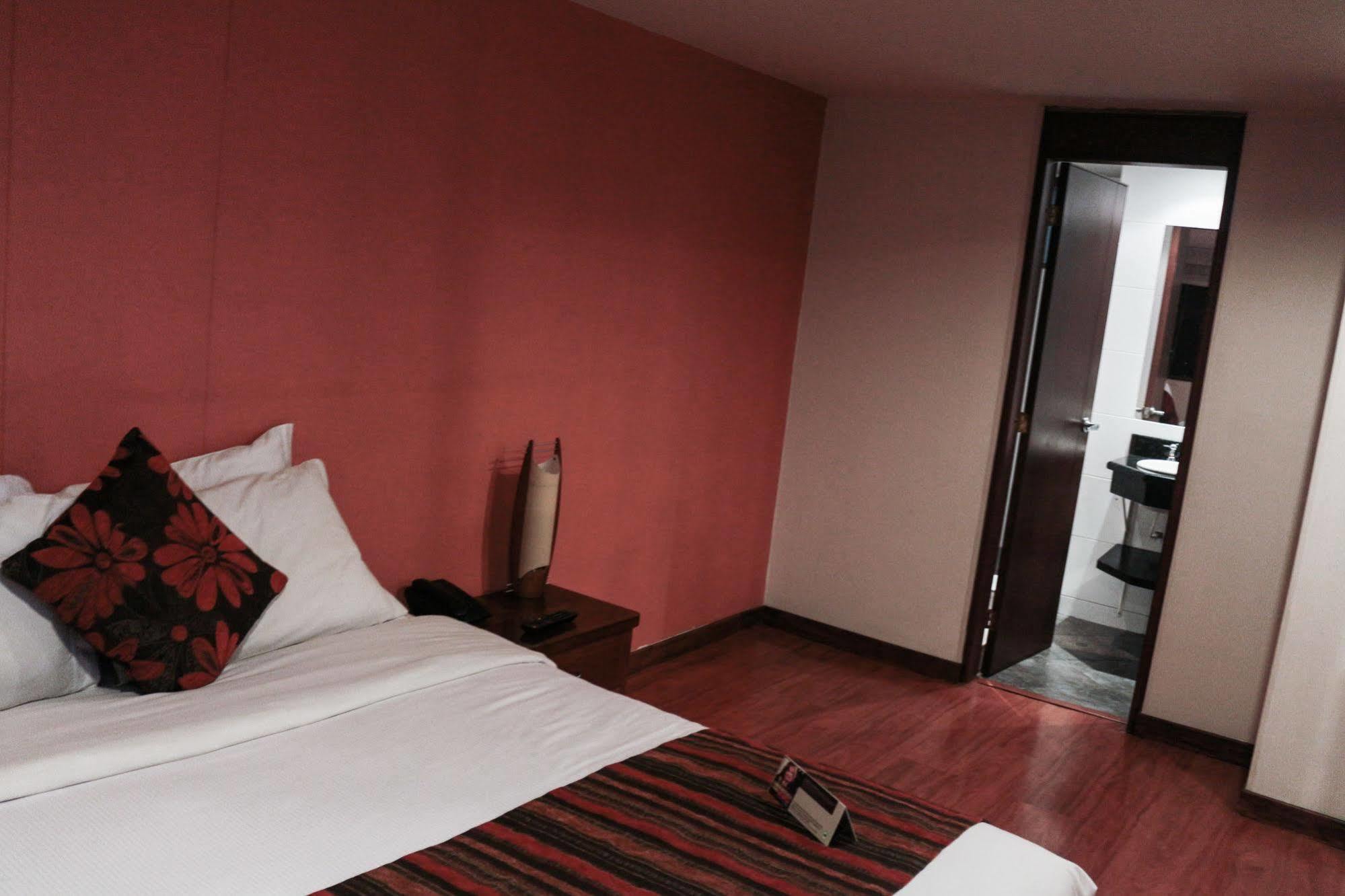 Hotel Confort 80 Zona Rosa Bogotá Eksteriør bilde